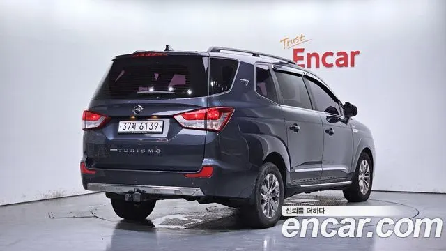 KGM KORANDO TURISMO 2017 — 98 650 км, серый, Корея — под ключ — фото 2