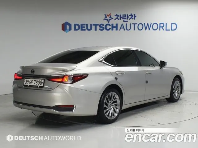 LEXUS ES300H 2022 — 57 110 км, светло-серебристый, Корея — под ключ — фото 2