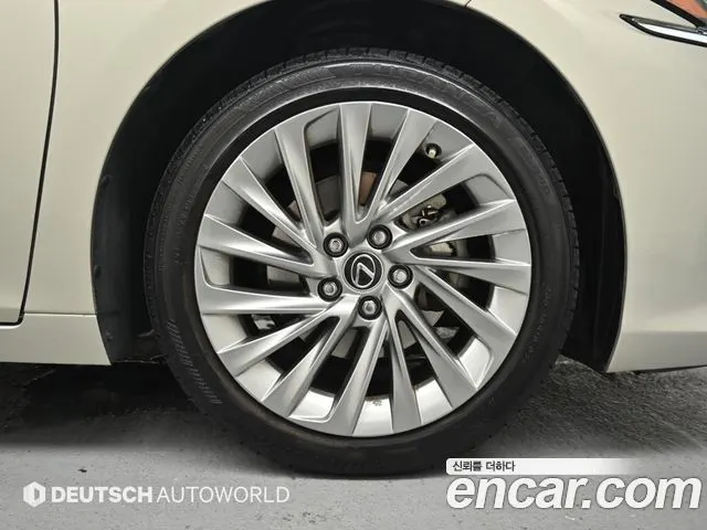 LEXUS ES300H 2022 — 57 110 км, светло-серебристый, Корея — под ключ — фото 5
