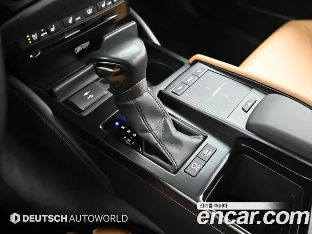 LEXUS ES300H 2022 — 57 110 км, светло-серебристый, Корея — под ключ — фото 9
