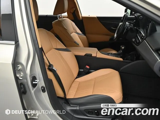 LEXUS ES300H 2022 — 57 110 км, светло-серебристый, Корея — под ключ — фото 10