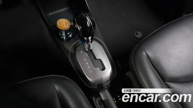 CHEVROLET SPARK 2017 — 96 111 км, белый, Корея — под ключ — фото 9