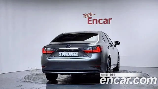 LEXUS ES300H 2016 — 81 924 км, серебристо-серый, Корея — под ключ — фото 4