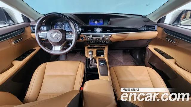 LEXUS ES300H 2016 — 81 924 км, серебристо-серый, Корея — под ключ — фото 7