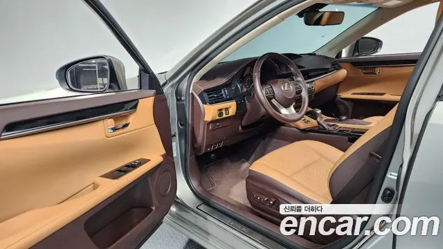LEXUS ES300H 2016 — 81 924 км, серебристо-серый, Корея — под ключ — фото 10