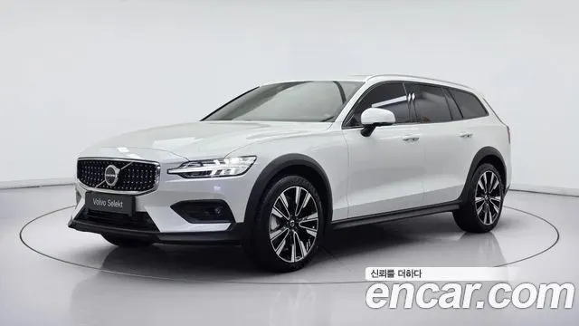 VOLVO V60 CROSS COUNTRY — из Кореи под ключ