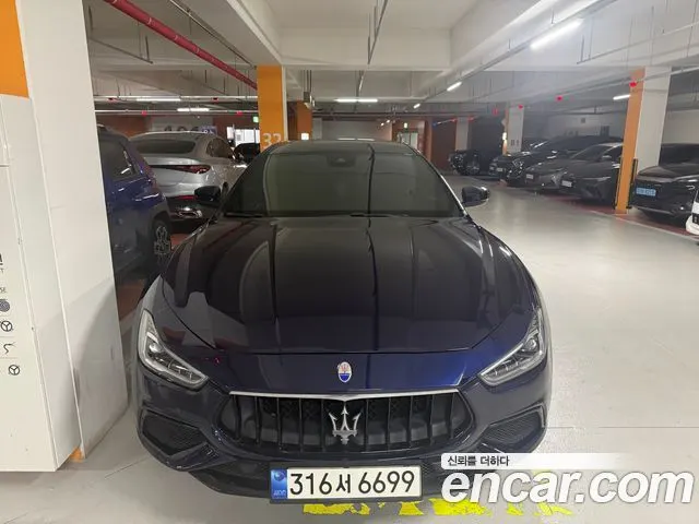 MASERATI GHIBLI 2018 — 112 300 км, синий, Корея — под ключ — фото 1
