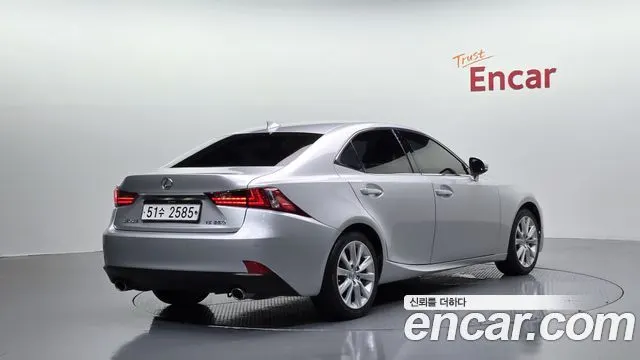 LEXUS IS250 2014 — 39 870 км, серебристо-серый, Корея — под ключ — фото 2