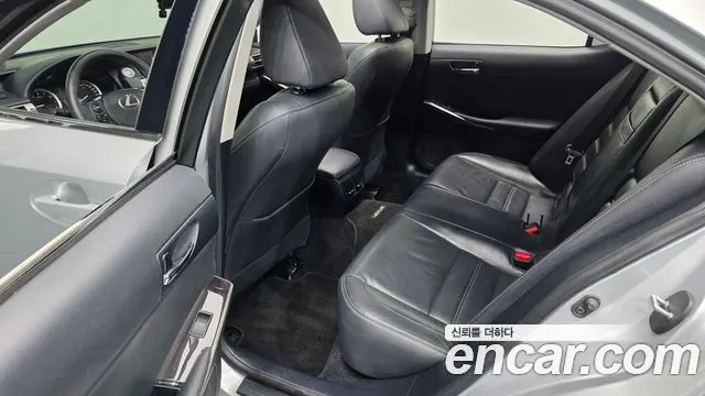 LEXUS IS250 2014 — 39 870 км, серебристо-серый, Корея — под ключ — фото 12