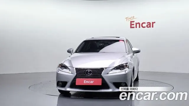 LEXUS IS250 2014 — 39 870 км, серебристо-серый, Корея — под ключ — фото 3