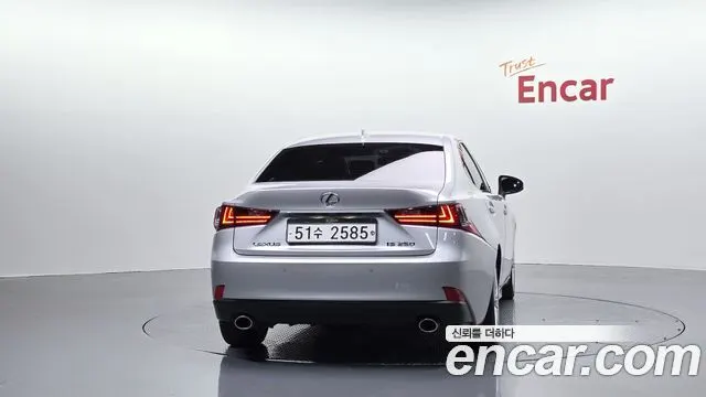 LEXUS IS250 2014 — 39 870 км, серебристо-серый, Корея — под ключ — фото 4