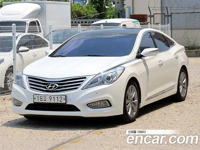 HYUNDAI GRANDEUR 2011 — 216 807 км, белый, Корея — под ключ — фото 2