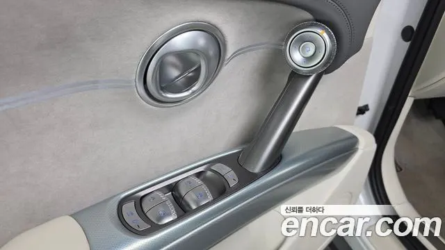 GENESIS GV60 2023 — 32 635 км, белый, Корея — под ключ — фото 12
