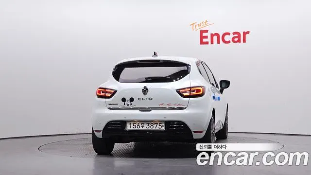 RENAULT KOREA CLIO 2019 — 104 457 км, белый, Корея — под ключ — фото 4