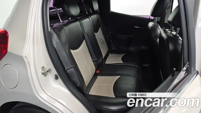 CHEVROLET SPARK 2016 — 97 387 км, белый-перламутр, Корея — под ключ — фото 11