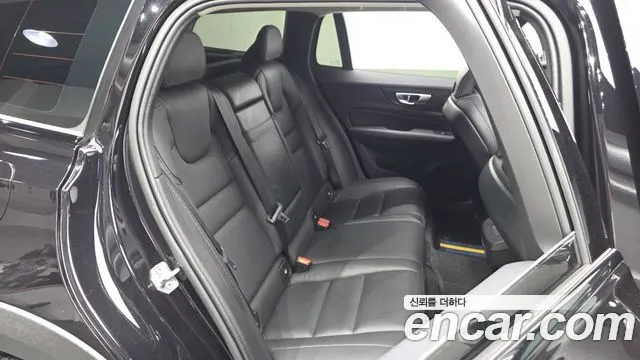 VOLVO V60 CROSS COUNTRY 2019 — 50 193 км, чёрный, Корея — под ключ — фото 11
