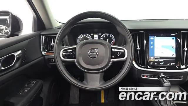 VOLVO V60 CROSS COUNTRY 2019 — 50 193 км, чёрный, Корея — под ключ — фото 12