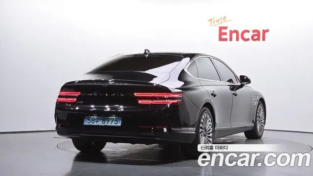 GENESIS ELECTRIFIED G80 — из Кореи под ключ