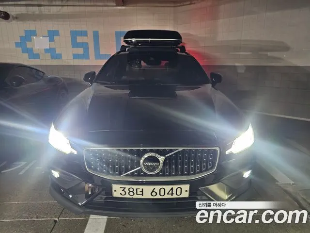 VOLVO V60 CROSS COUNTRY 2020