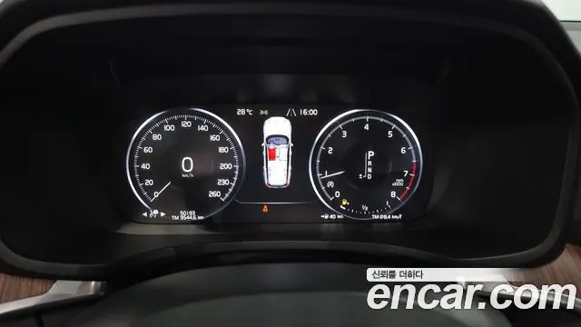 VOLVO V60 CROSS COUNTRY 2019 — 50 193 км, чёрный, Корея — под ключ — фото 8