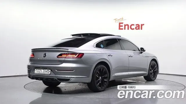 VOLKSWAGEN ARTEON 2019 — 107 237 км, серебристый, Корея — под ключ — фото 2