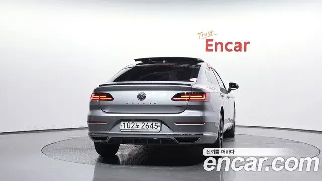 VOLKSWAGEN ARTEON 2019 — 107 237 км, серебристый, Корея — под ключ — фото 4