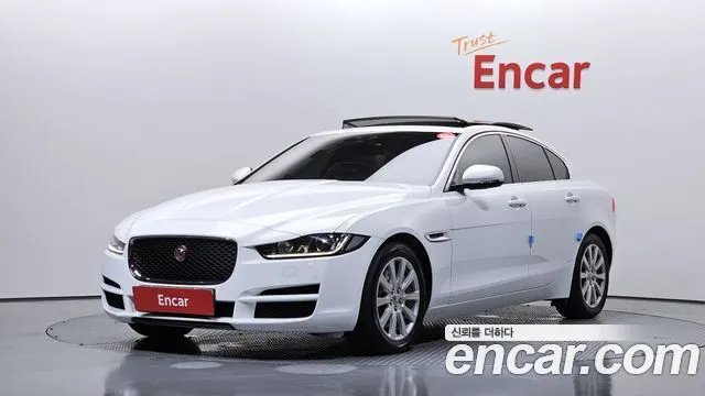 JAGUAR XE 2016 — 51 271 км, белый, Корея — под ключ — фото 1