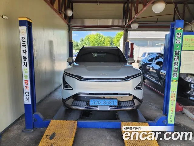 KIA EV5 2026 — 5 500 км, серебристо-серый, Корея — под ключ — фото 12