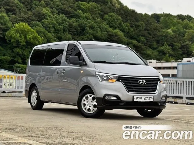 HYUNDAI GRAND STAREX 2019 — 38 000 км, серебристый, Корея — под ключ — фото 12