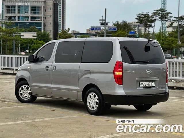 HYUNDAI GRAND STAREX 2019 — 38 000 км, серебристый, Корея — под ключ — фото 4