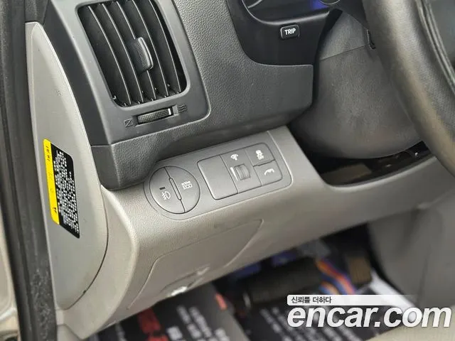 HYUNDAI GRAND STAREX 2019 — 38 000 км, серебристый, Корея — под ключ — фото 10