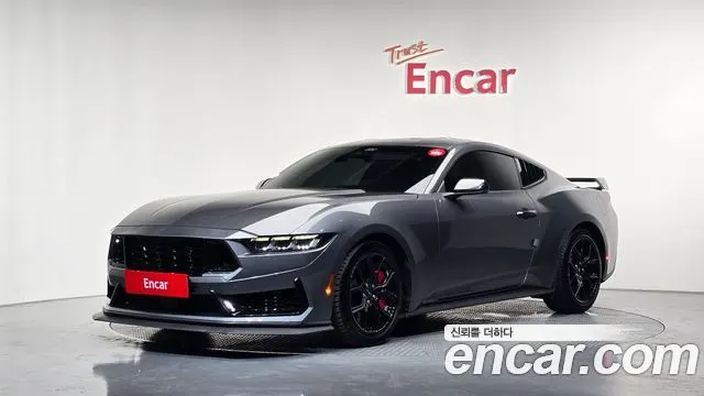 FORD MUSTANG 2024