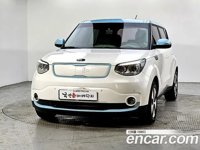 KIA SOUL 2017 — 66 000 км, белый, Корея — под ключ — фото 3