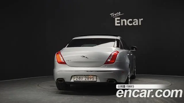 JAGUAR XJ 2012 — 98 981 км, серебристо-серый, Корея — под ключ — фото 4