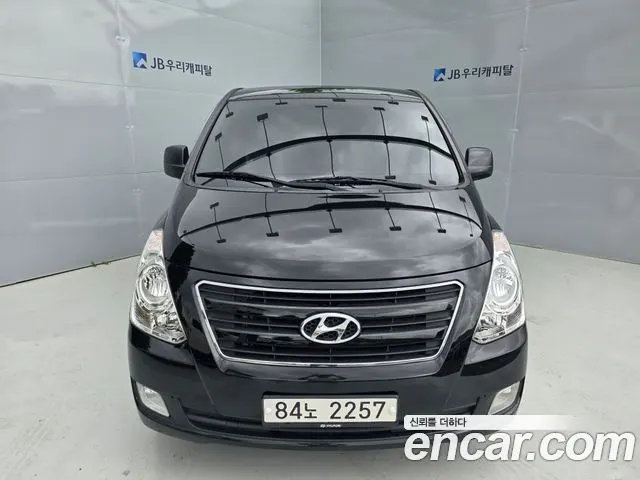 HYUNDAI GRAND STAREX 2017 — 72 870 км, чёрный, Корея — под ключ — фото 12