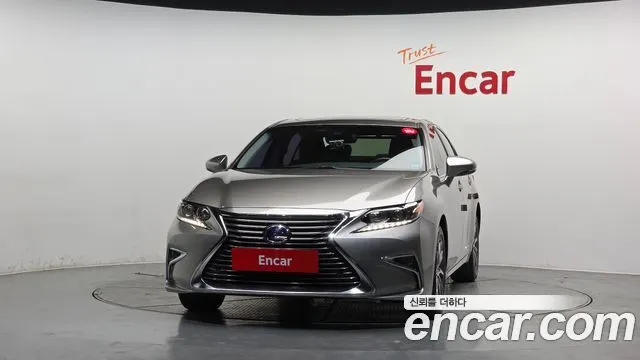 LEXUS ES300H 2017 — 60 926 км, серебристо-серый, Корея — под ключ — фото 3