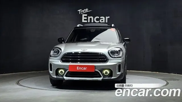 MINI COOPER COUNTRYMAN 2024 — 19 634 км, серебристо-серый, Корея — под ключ — фото 3