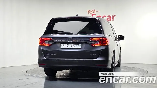 HONDA ODYSSEY 2019 — 73 856 км, серый, Корея — под ключ — фото 4