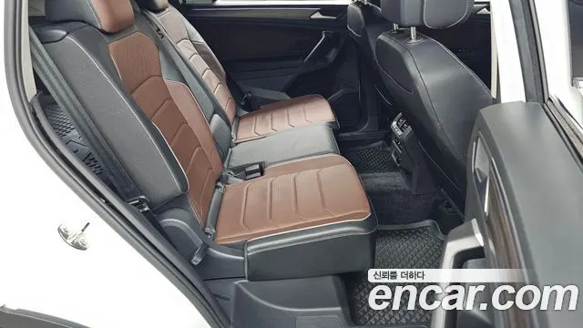 VOLKSWAGEN TIGUAN ALLSPACE 2024 — 15 814 км, белый, Корея — под ключ — фото 12