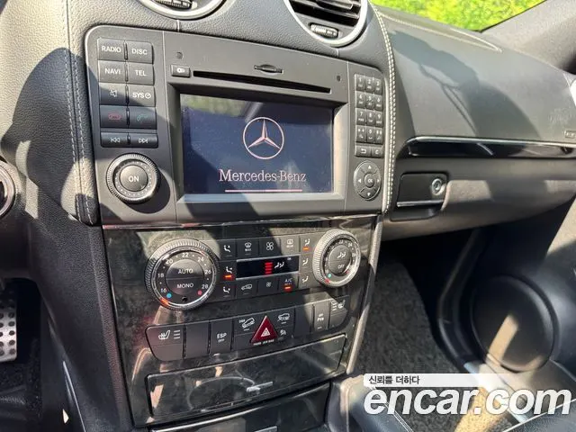 MERCEDES-BENZ M-CLASS W164 2011 — 147 000 км, чёрный, Корея — под ключ — фото 10