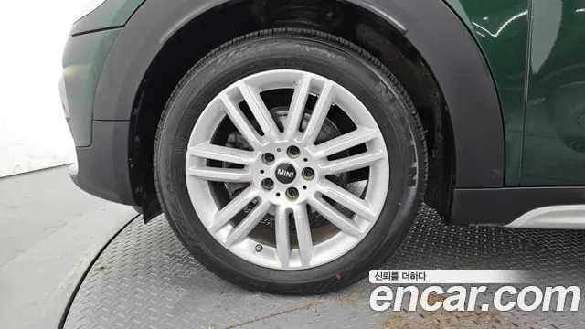 MINI COOPER D COUNTRYMAN 2018 — 91 913 км, тёмно-зелёный, Корея — под ключ — фото 5