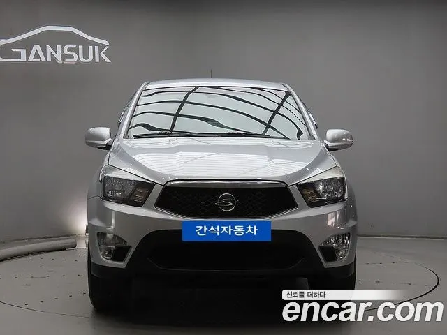 KGM KORANDO SPORTS 2016 — 203 000 км, серебристый, Корея — под ключ — фото 1