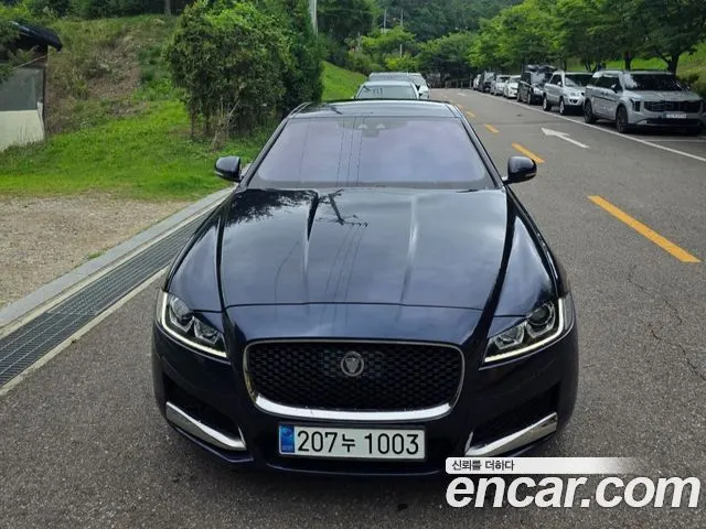 JAGUAR XF 2017