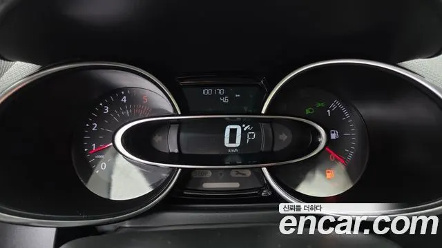 RENAULT KOREA CLIO 2019 — 100 170 км, белый, Корея — под ключ — фото 8