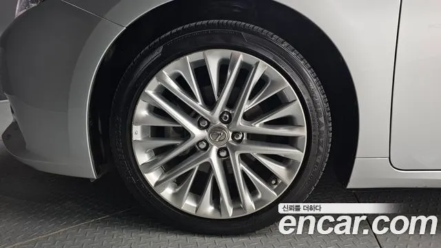 LEXUS ES350 2015 — 137 968 км, серебристо-серый, Корея — под ключ — фото 5