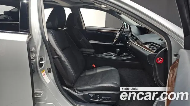 LEXUS ES350 2015 — 137 968 км, серебристо-серый, Корея — под ключ — фото 10