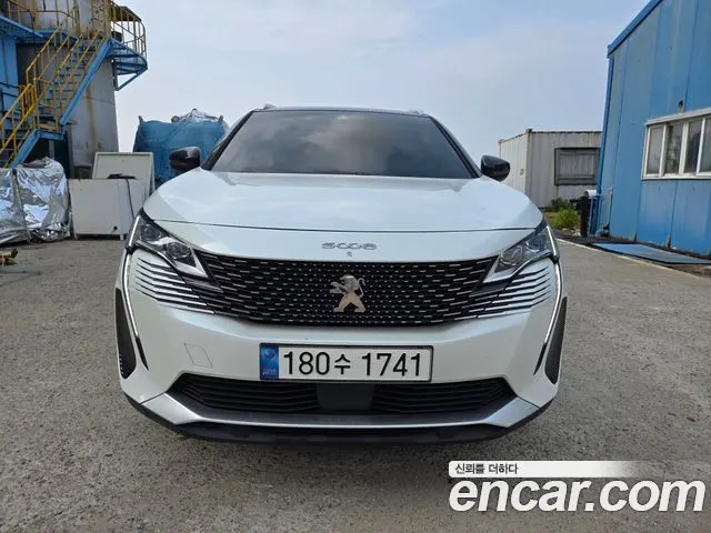 PEUGEOT 5008 2021