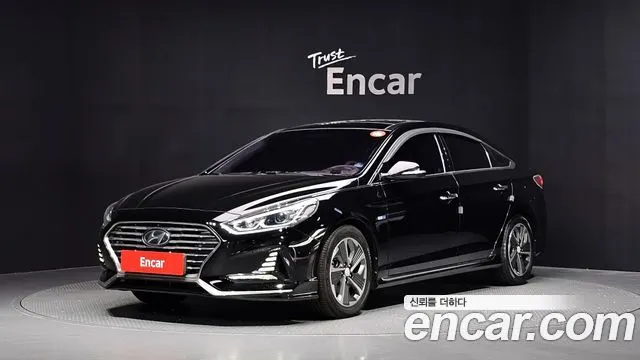 HYUNDAI SONATA HYBRID 2019 — 156 393 км, чёрный, Корея — под ключ — фото 1