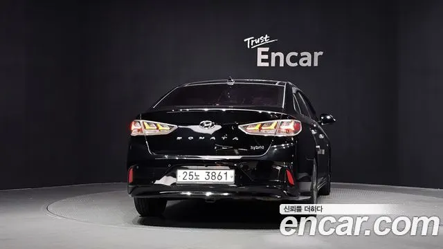 HYUNDAI SONATA HYBRID 2019 — 156 393 км, чёрный, Корея — под ключ — фото 4