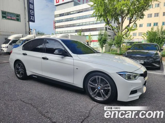 BMW 3 SERIES 2018 — 107 000 км, белый, Корея — под ключ — фото 2